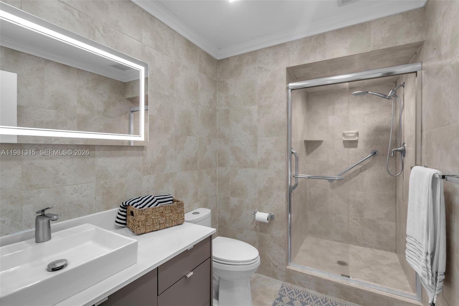 SKY LAKE VILLAS - Residential