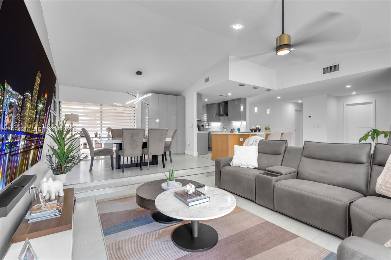 SKY LAKE VILLAS - Residential