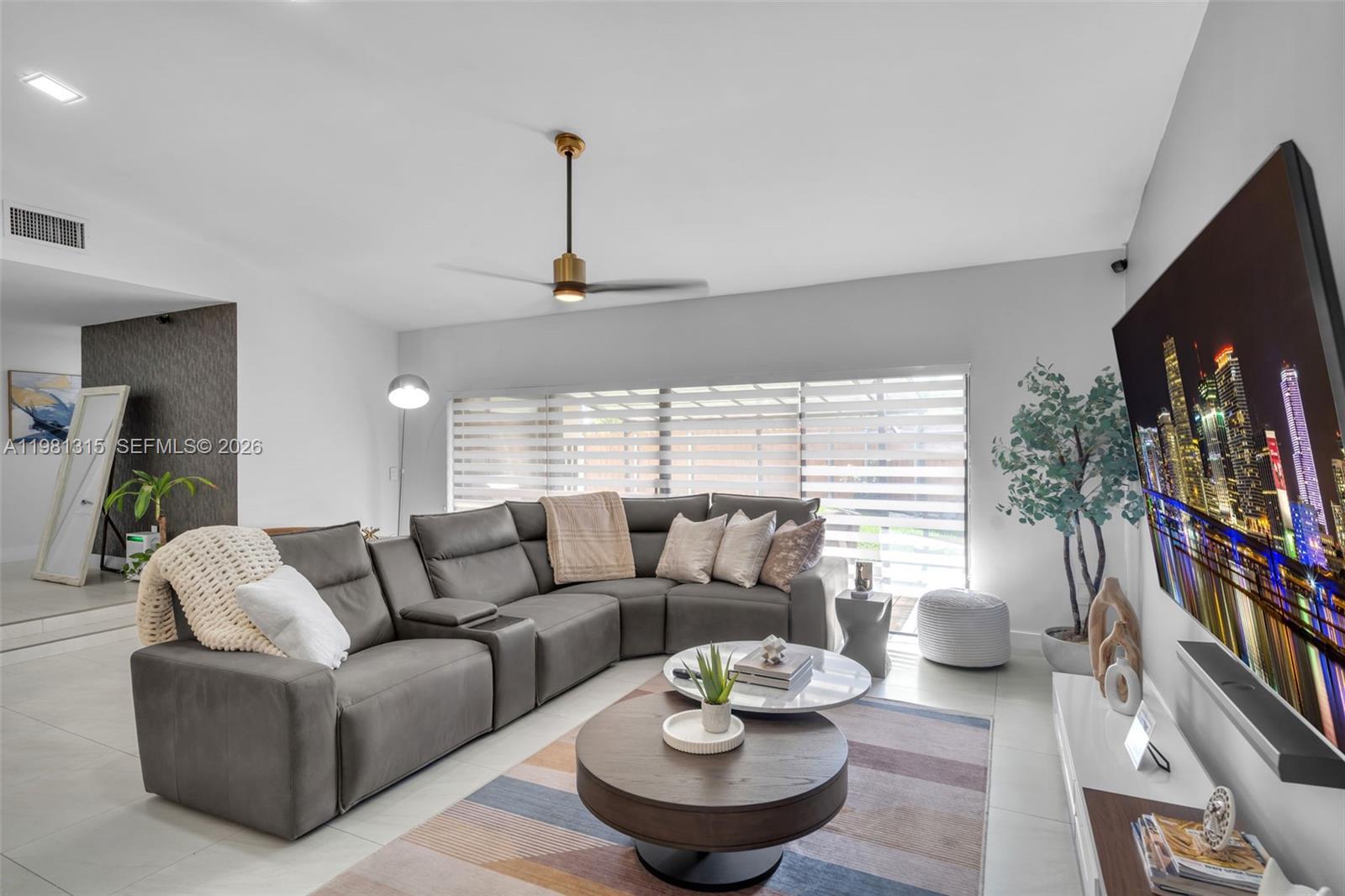 SKY LAKE VILLAS - Residential