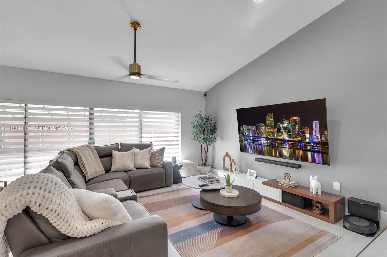 SKY LAKE VILLAS - Residential