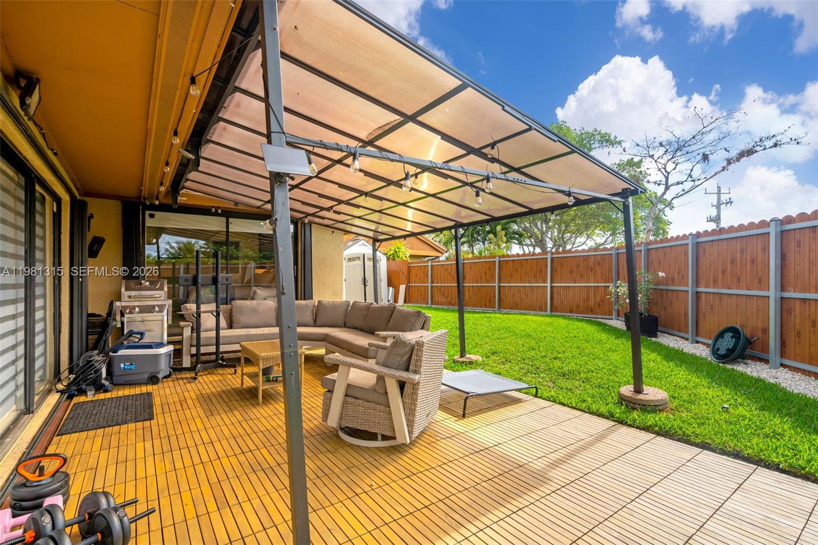 SKY LAKE VILLAS - Residential