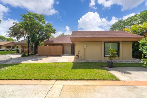 19951 NE 10th Place Way Miami FL 33179