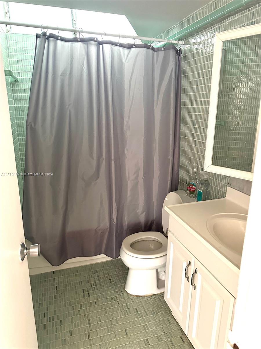 TERRACE EAST CONDO - Residential Lease