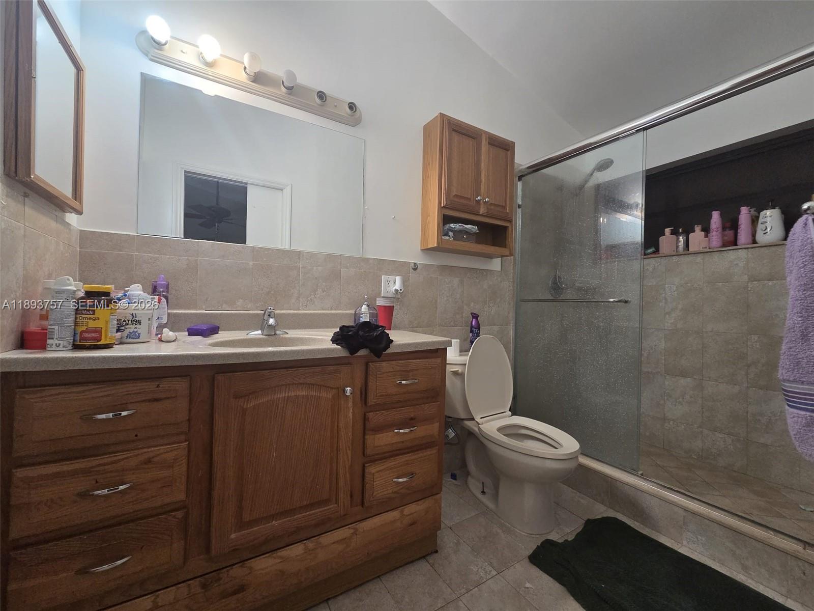 CALUSA CLUB ESTATES 5TH A - Residential