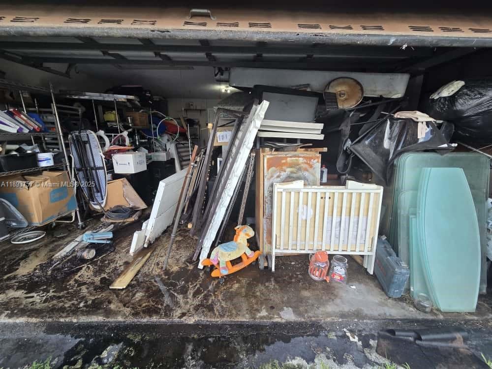 CALUSA CLUB ESTATES 5TH A - Residential