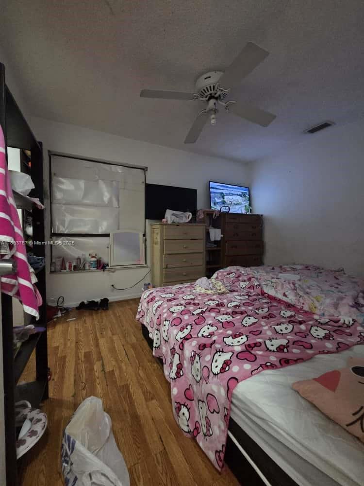 CALUSA CLUB ESTATES 5TH A - Residential