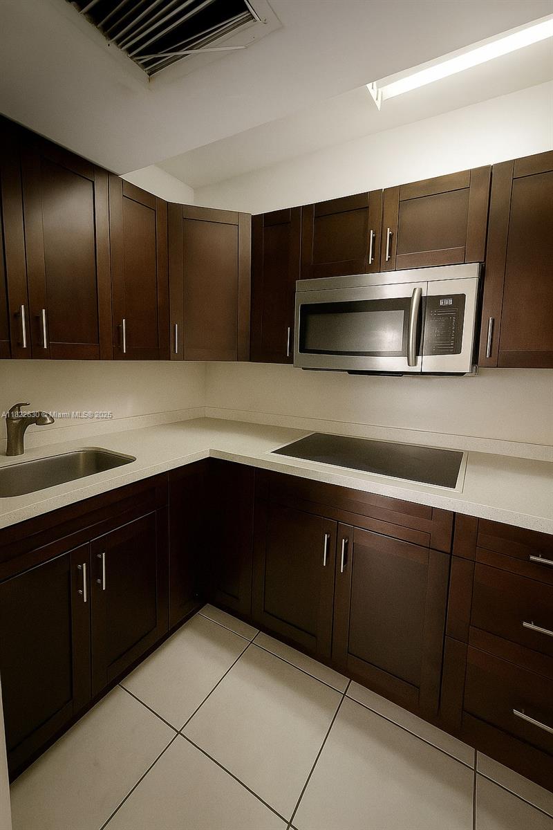 PALM SPRINGS ESTS 9TH ADD - Residential