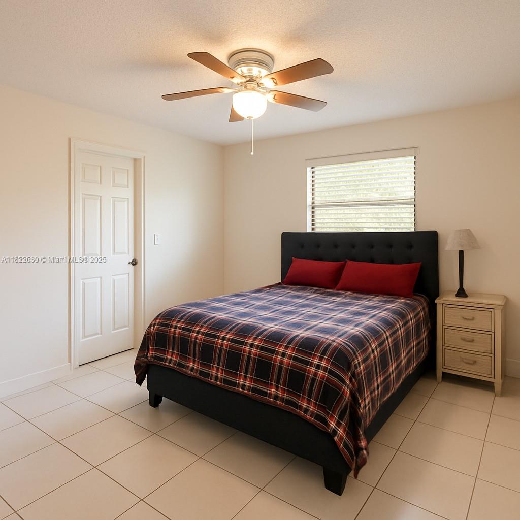 PALM SPRINGS ESTS 9TH ADD - Residential