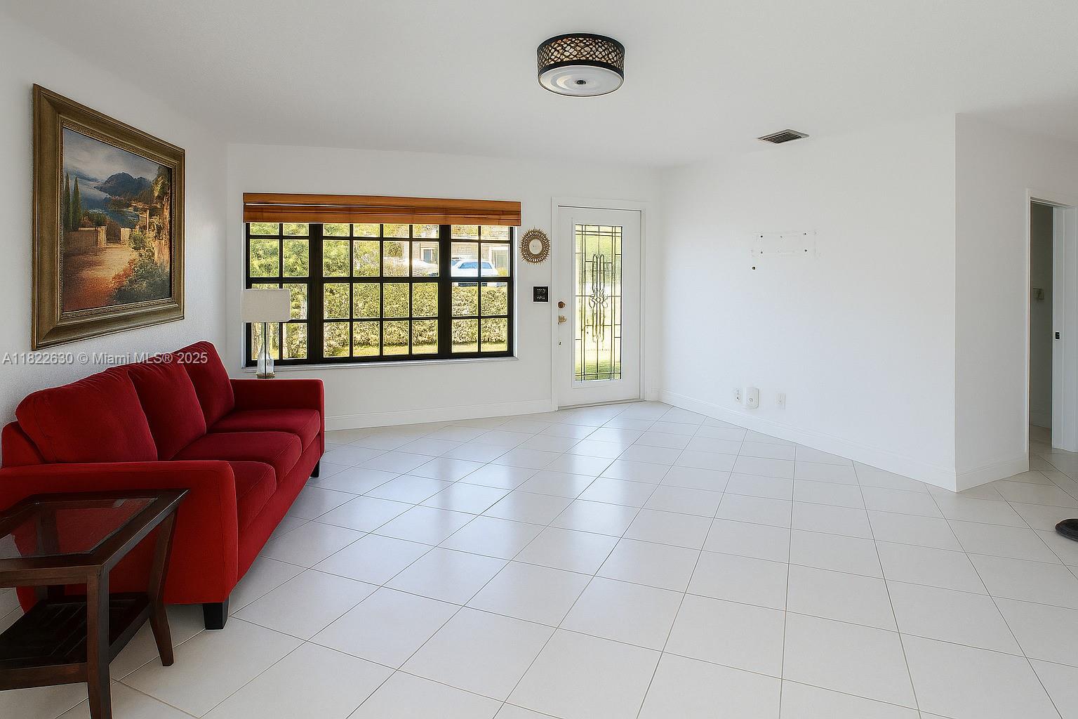 PALM SPRINGS ESTS 9TH ADD - Residential