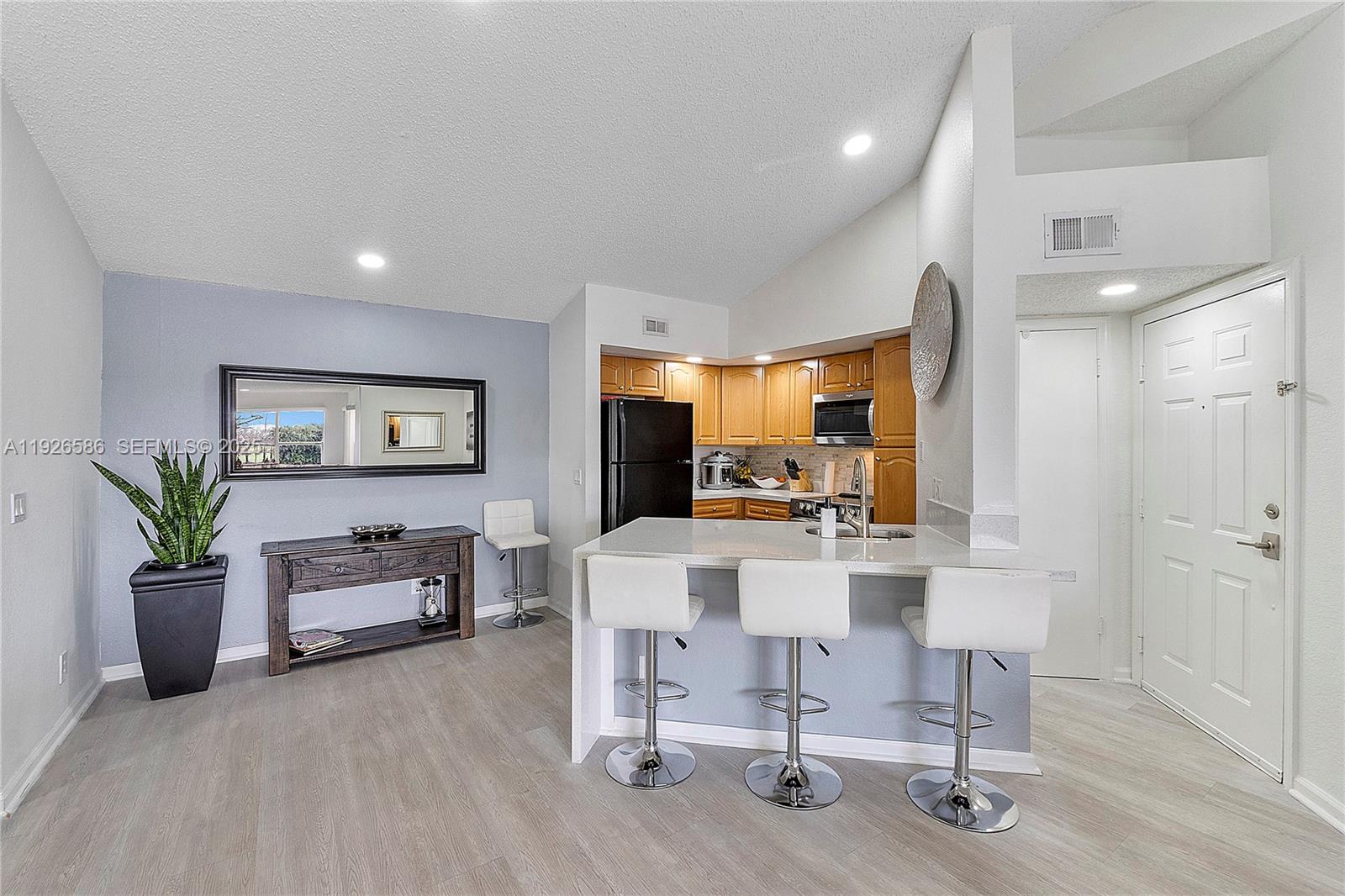 ISLES AT LAGO MAR CONDO - Residential Lease