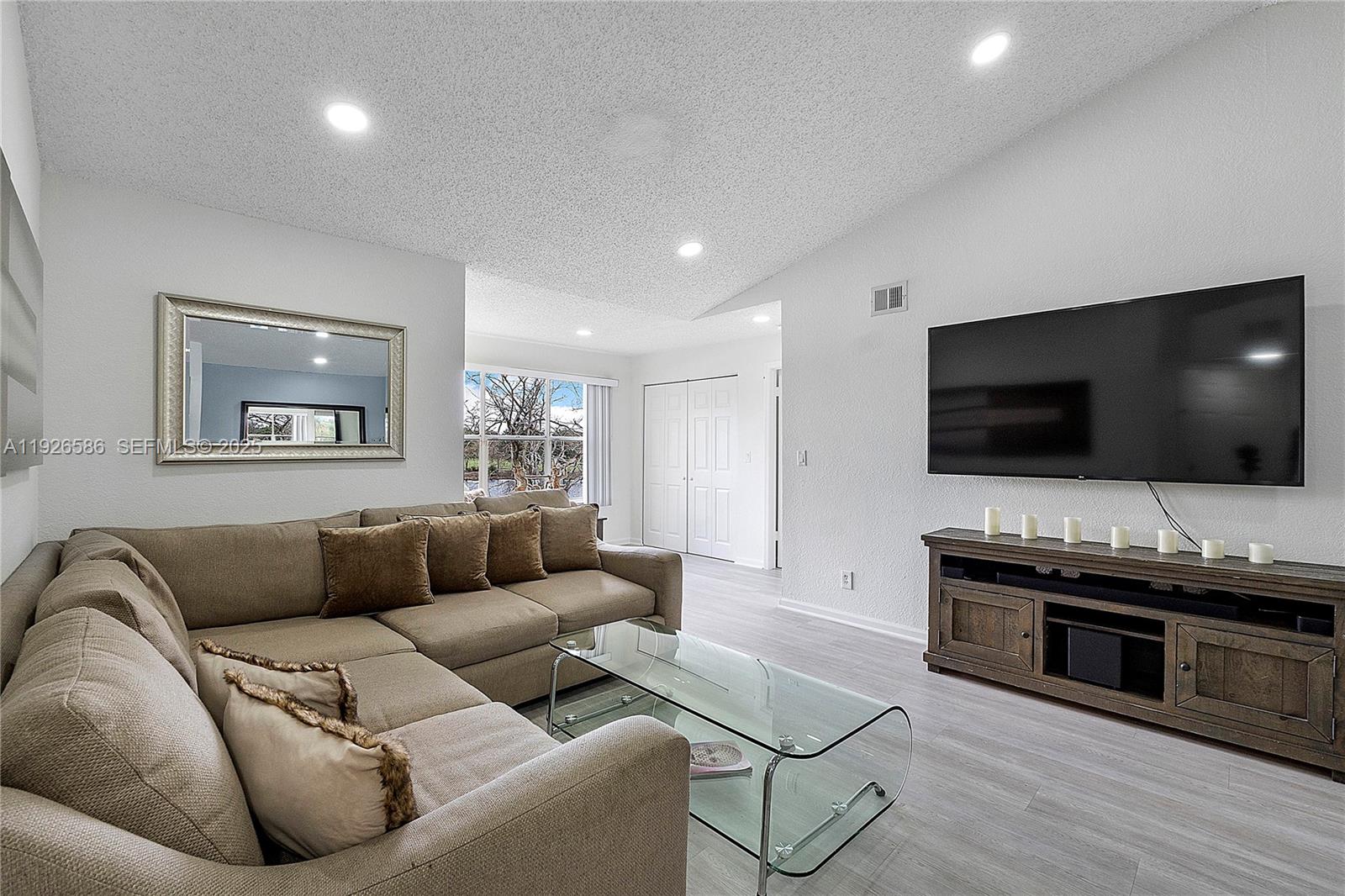 ISLES AT LAGO MAR CONDO - Residential Lease