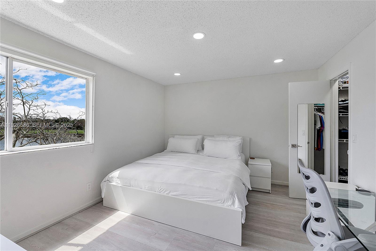 ISLES AT LAGO MAR CONDO - Residential Lease