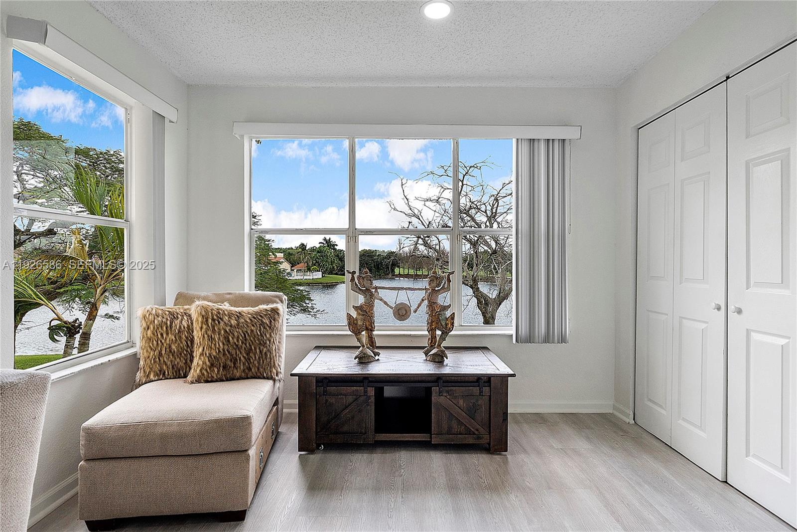 ISLES AT LAGO MAR CONDO - Residential Lease