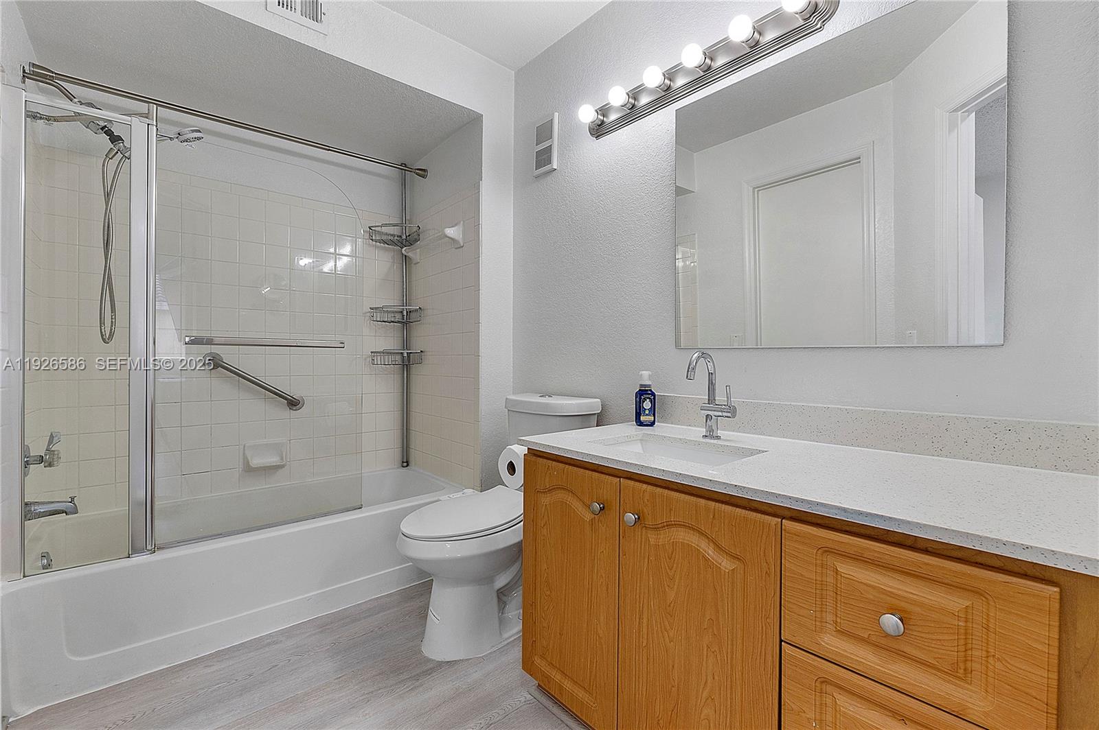 ISLES AT LAGO MAR CONDO - Residential Lease