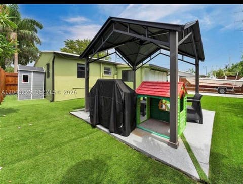 Tiny photo for 2730 NE 16th Ave, Pompano Beach, FL 33064 (MLS # A12040226)
