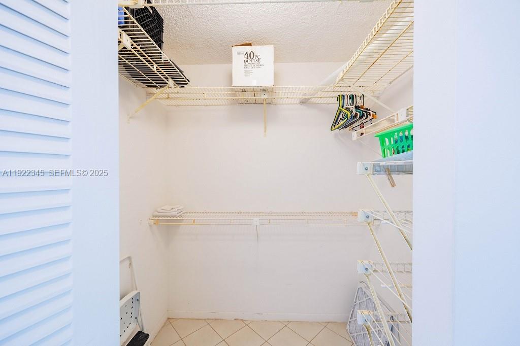 LIME BAY CONDOMINIUM 8 - Residential