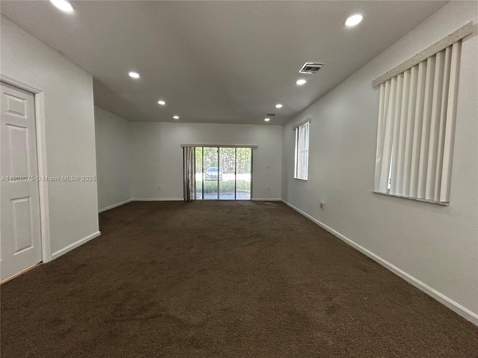 SOLABELLA CONDO - Residential Lease