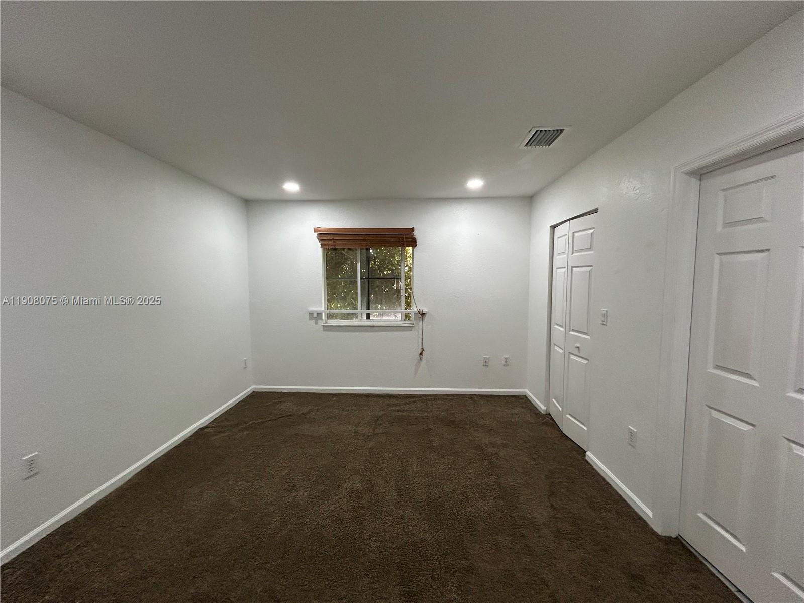 SOLABELLA CONDO - Residential Lease