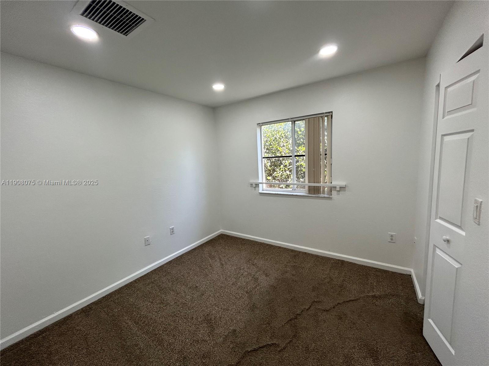 SOLABELLA CONDO - Residential Lease