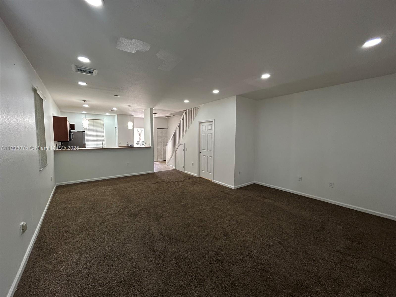 SOLABELLA CONDO - Residential Lease