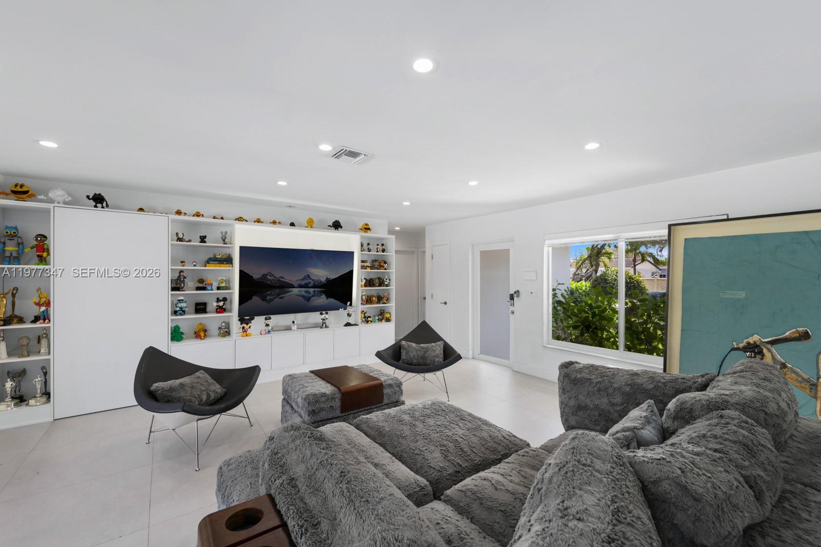 HIGHLAND GARDENS - Residential