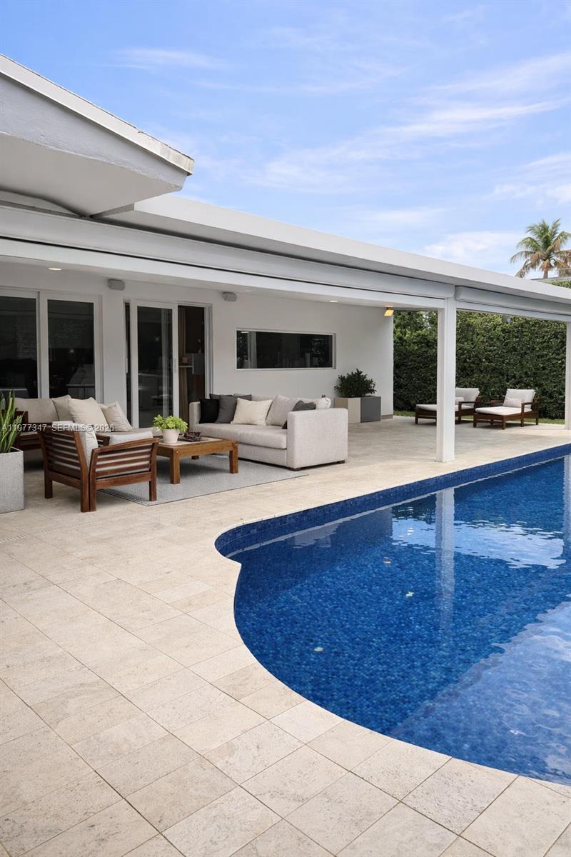 HIGHLAND GARDENS - Residential