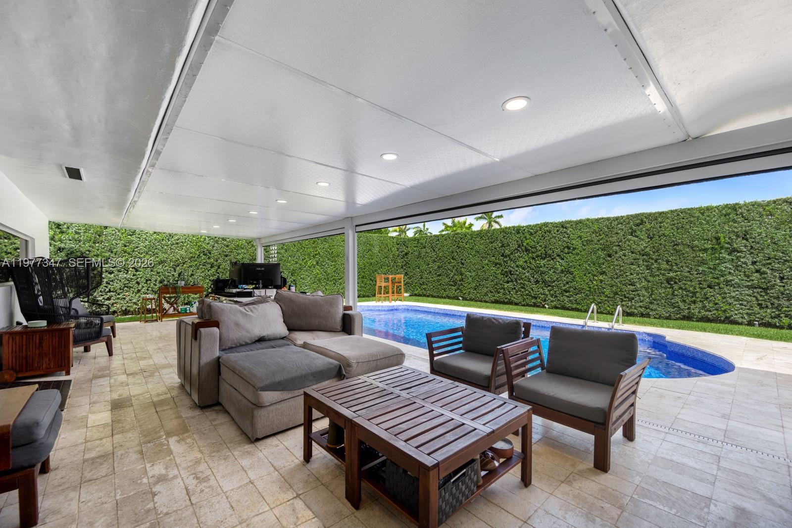 HIGHLAND GARDENS - Residential