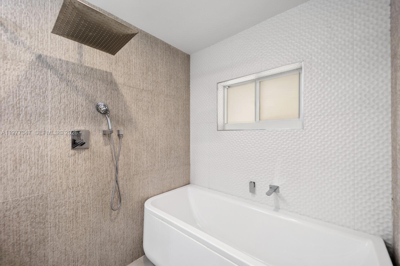 HIGHLAND GARDENS - Residential