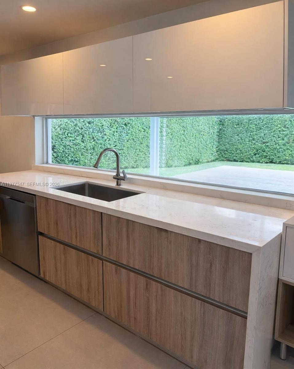 HIGHLAND GARDENS - Residential