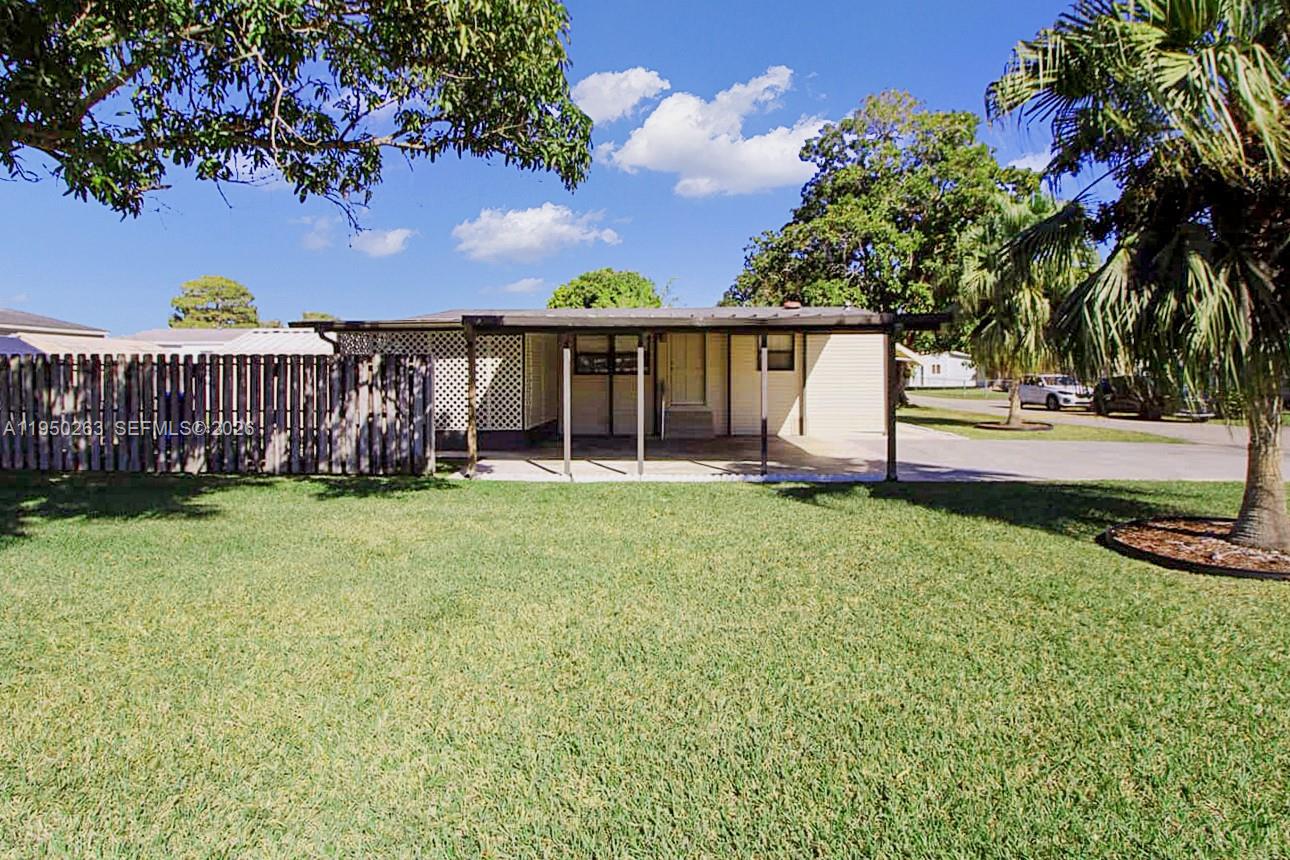 GATEWAY ESTATES PARK COND - Residential