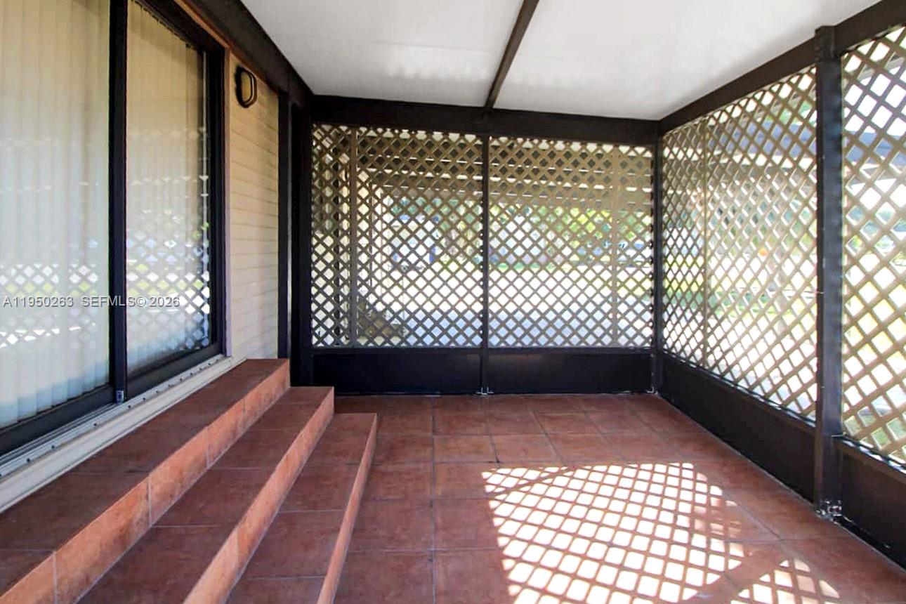 GATEWAY ESTATES PARK COND - Residential