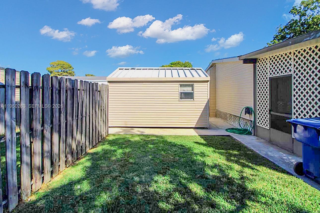 GATEWAY ESTATES PARK COND - Residential