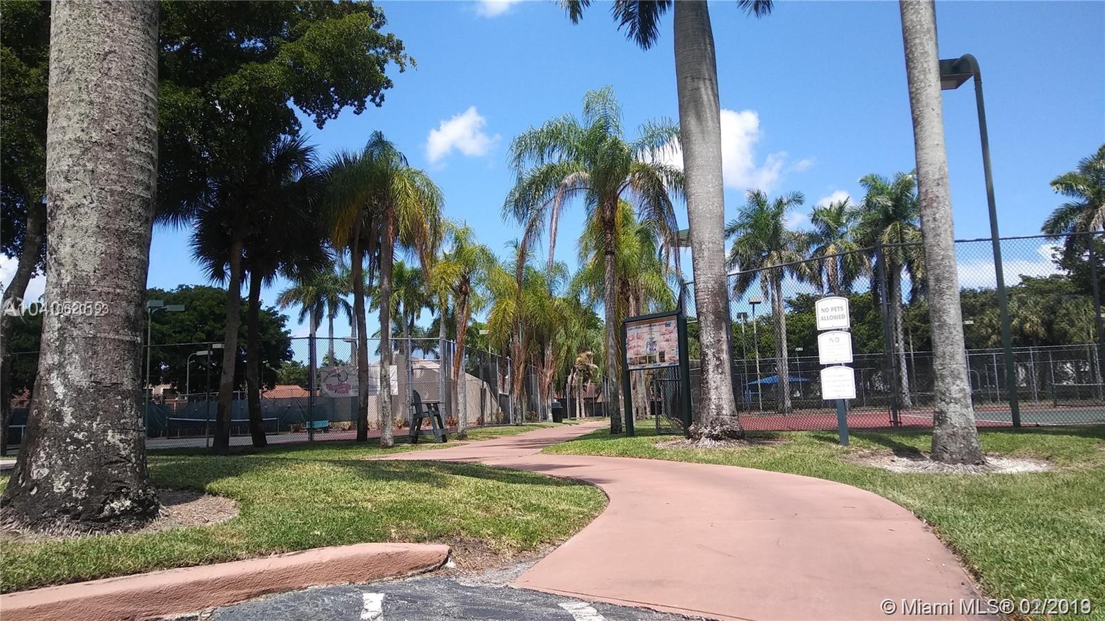 MOORS POINTE CONDO - Residential