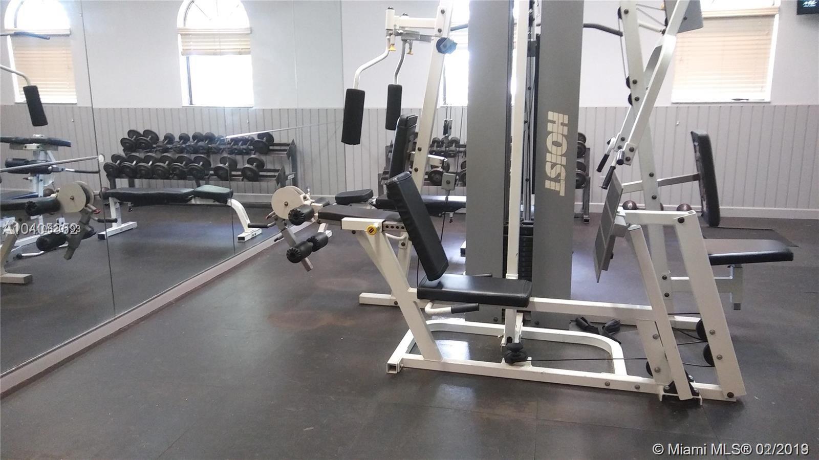 MOORS POINTE CONDO - Residential