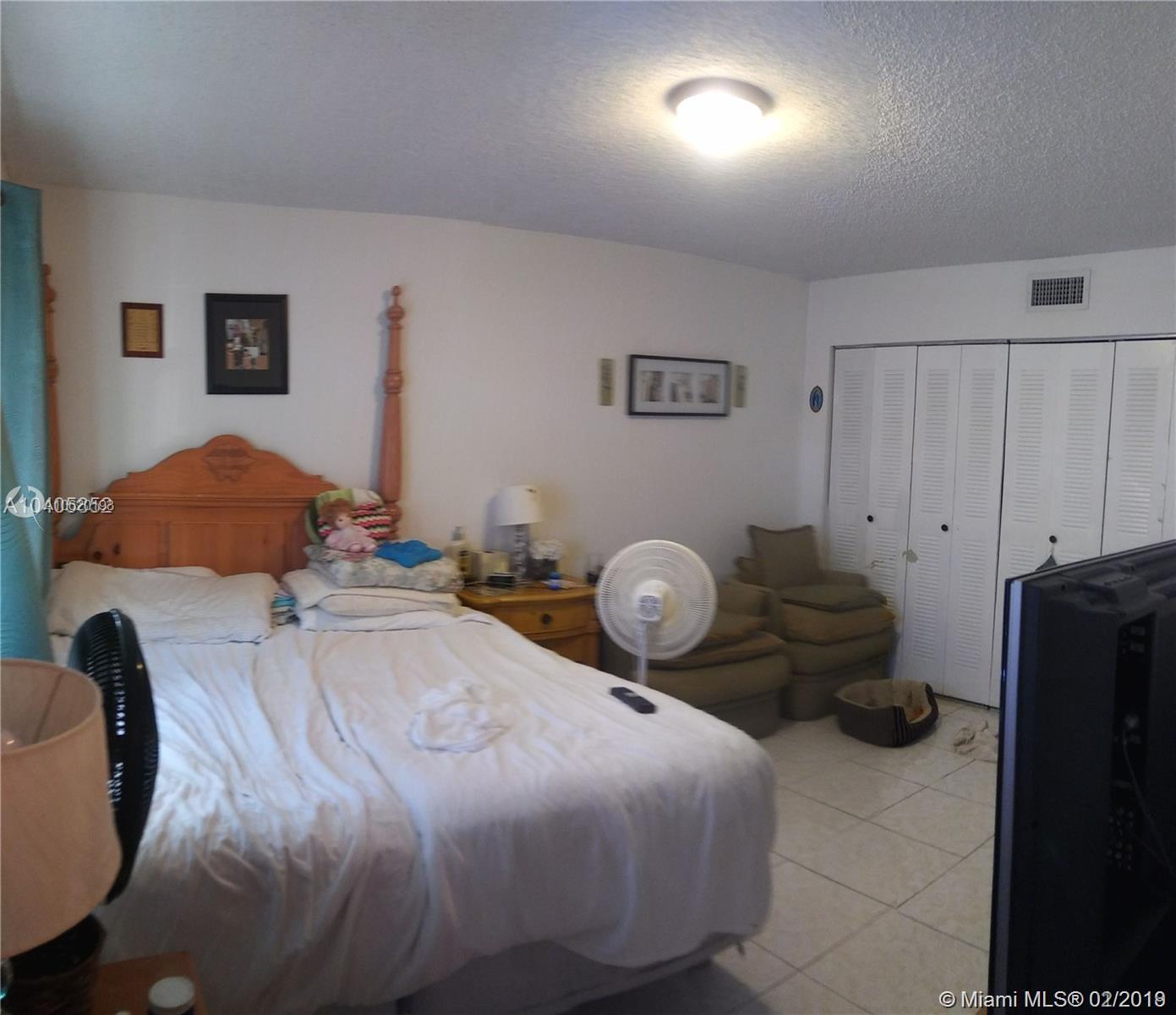 MOORS POINTE CONDO - Residential