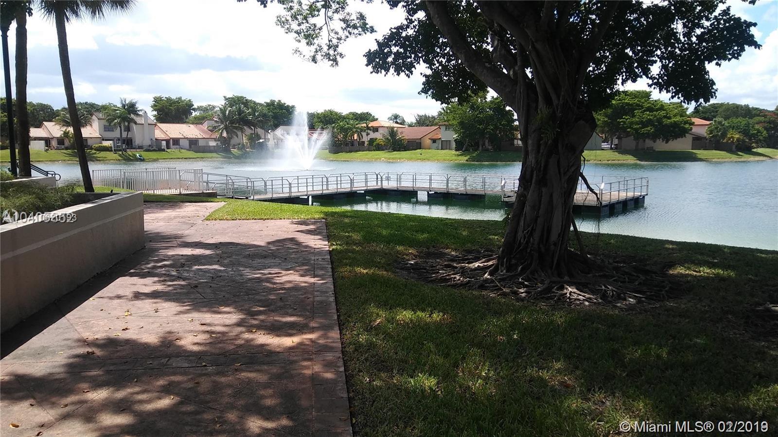 MOORS POINTE CONDO - Residential