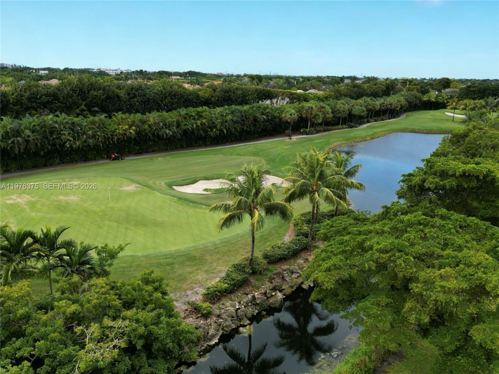 DORAL ESTATES - Residential Lease