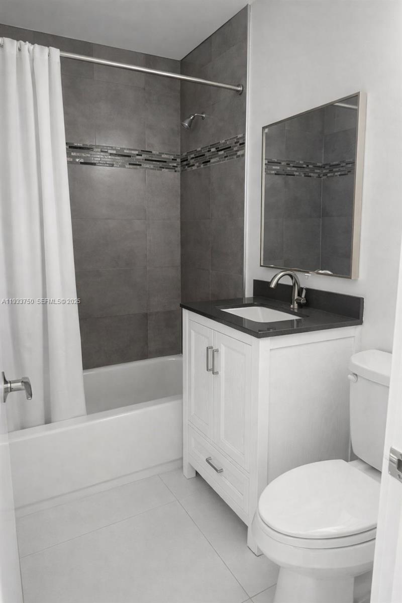 WESTWOOD LAKE 4TH ADDN - Residential