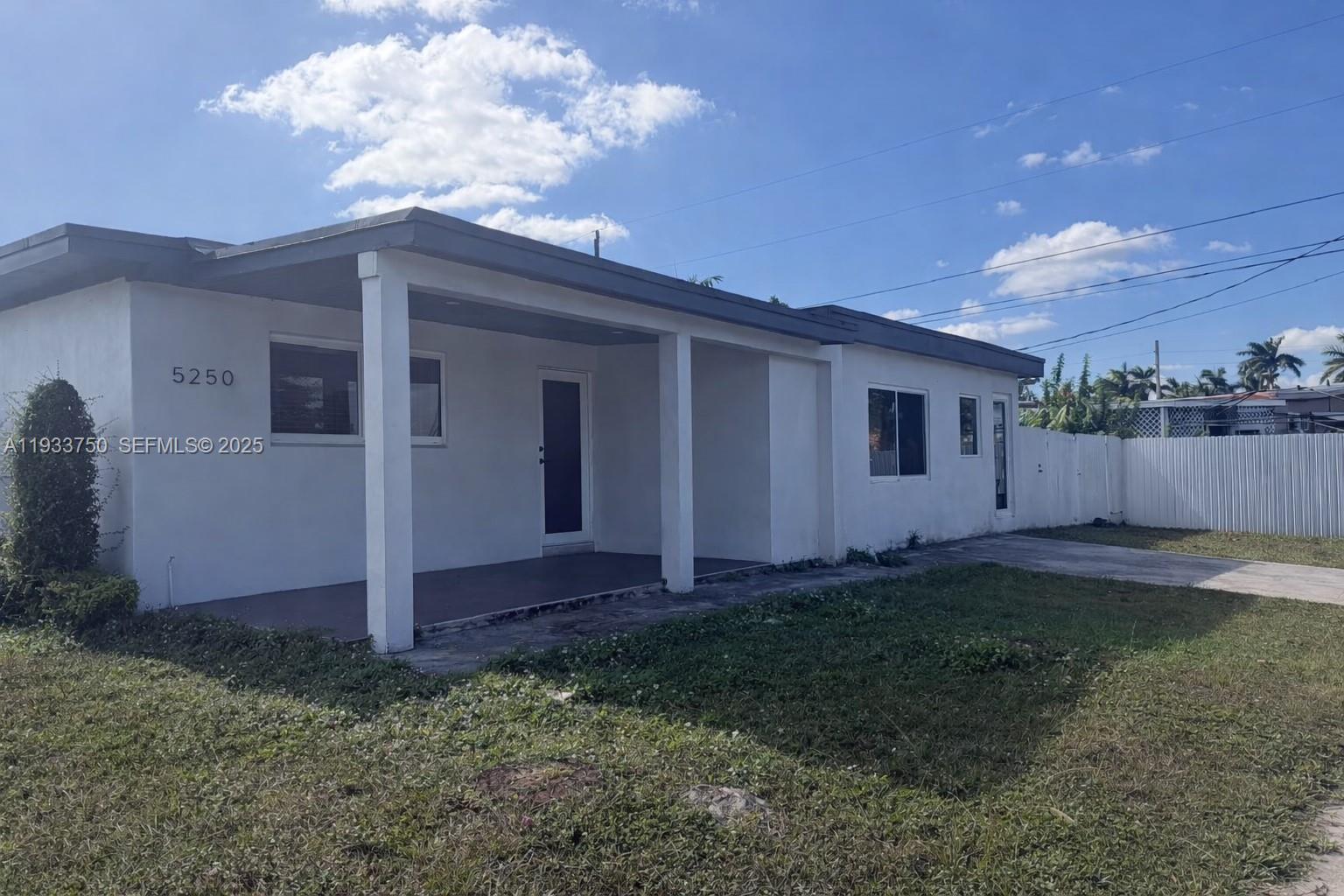 WESTWOOD LAKE 4TH ADDN - Residential