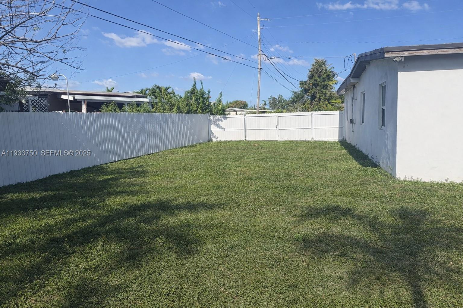 WESTWOOD LAKE 4TH ADDN - Residential