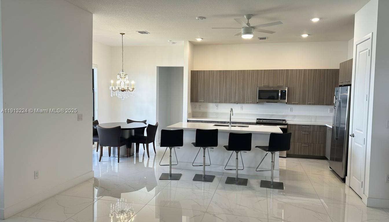 TUSCAN ISLES - Residential