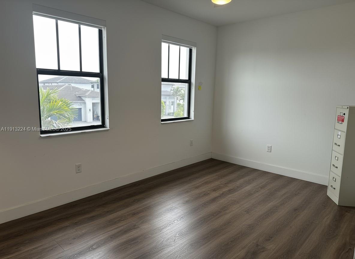 TUSCAN ISLES - Residential