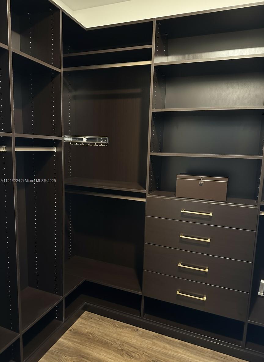 TUSCAN ISLES - Residential