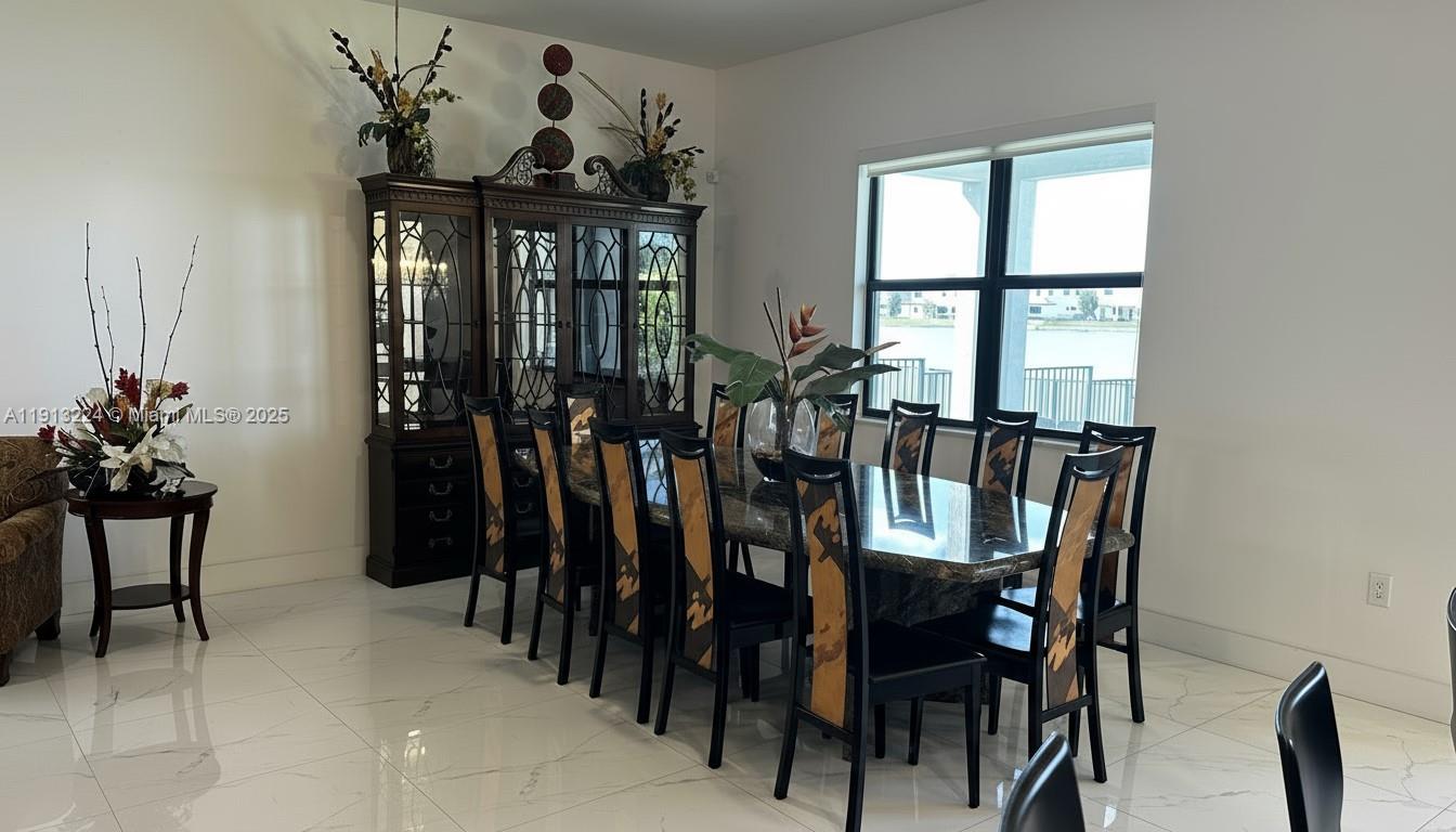 TUSCAN ISLES - Residential