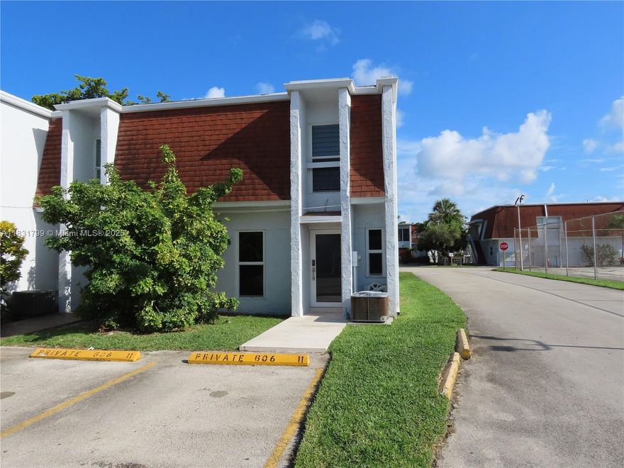 Welcome to your oasis in the heart of Miami. This corner townhouse has spared no expense during its renovation. Its unique design offers a completely open space, with two master suites upstairs. It includes impact windows and doors, a modern European-designed kitchen equipped with premium stainless steel appliances, and an elegant range hood. The centerpiece of the kitchen is a stunning waterfall granite countertop, adding a touch of opulence and serving as a focal point for gatherings and entertaining. Step out onto your private terrace; it's an oasis of tranquility, perfect for entertaining or relaxing.
24-hour security, a pool, a clubhouse, and two parking spaces are for your convenience. Close to golf courses and other world-class attractions.