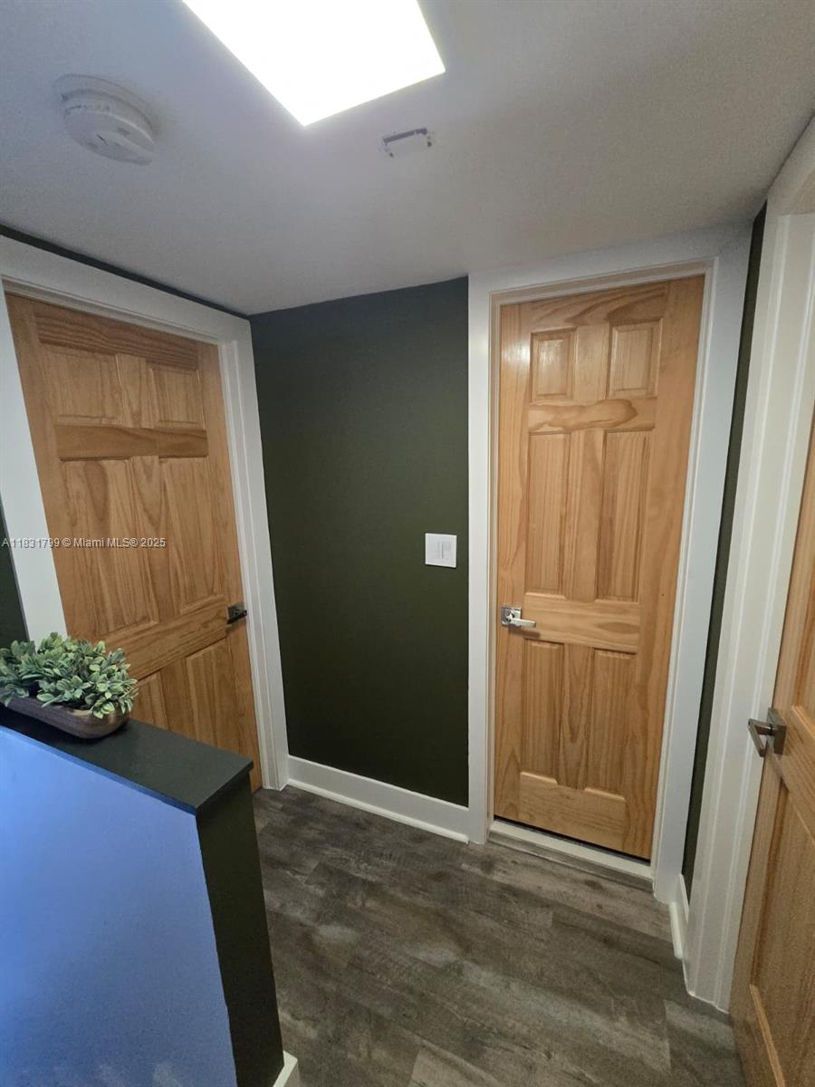 LAGUNA CONDO - Residential