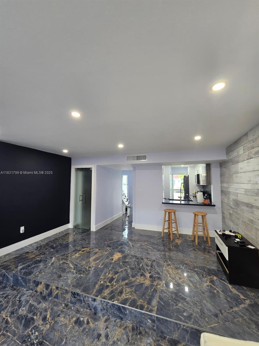 606 NW 107th Ave 11B