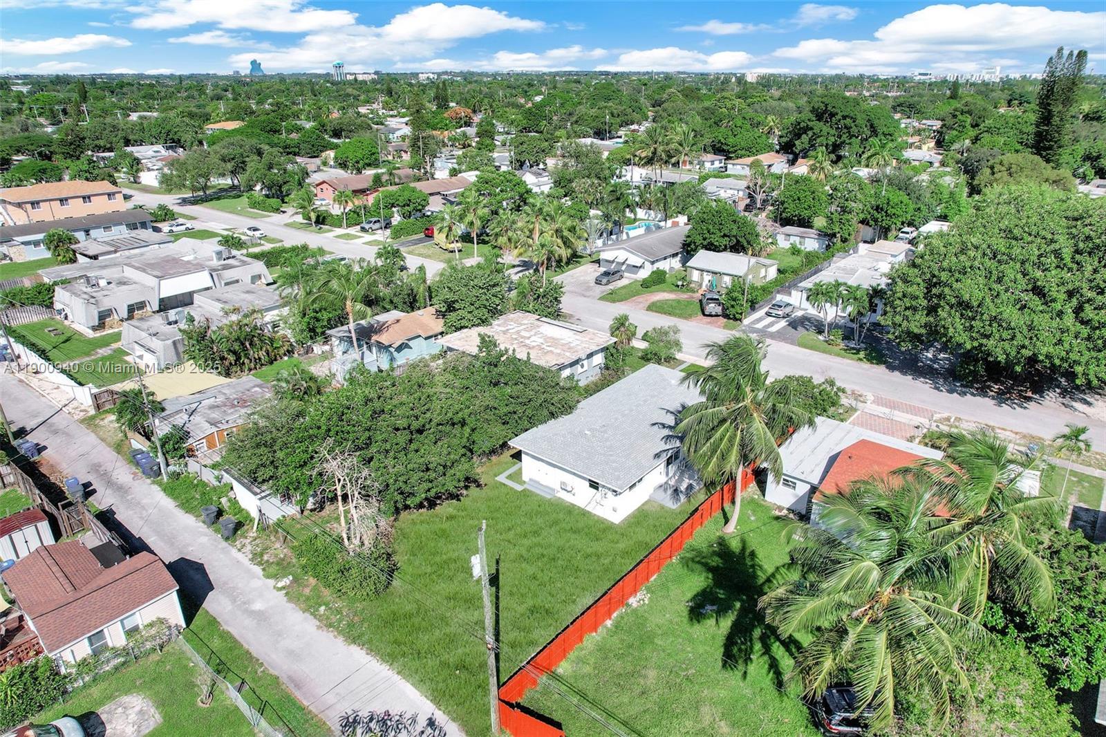 HOLLYWOOD PARK - Residential Lease