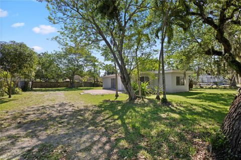 Single Family Residence in Fort Lauderdale FL 1658 30th Ter Ter.jpg