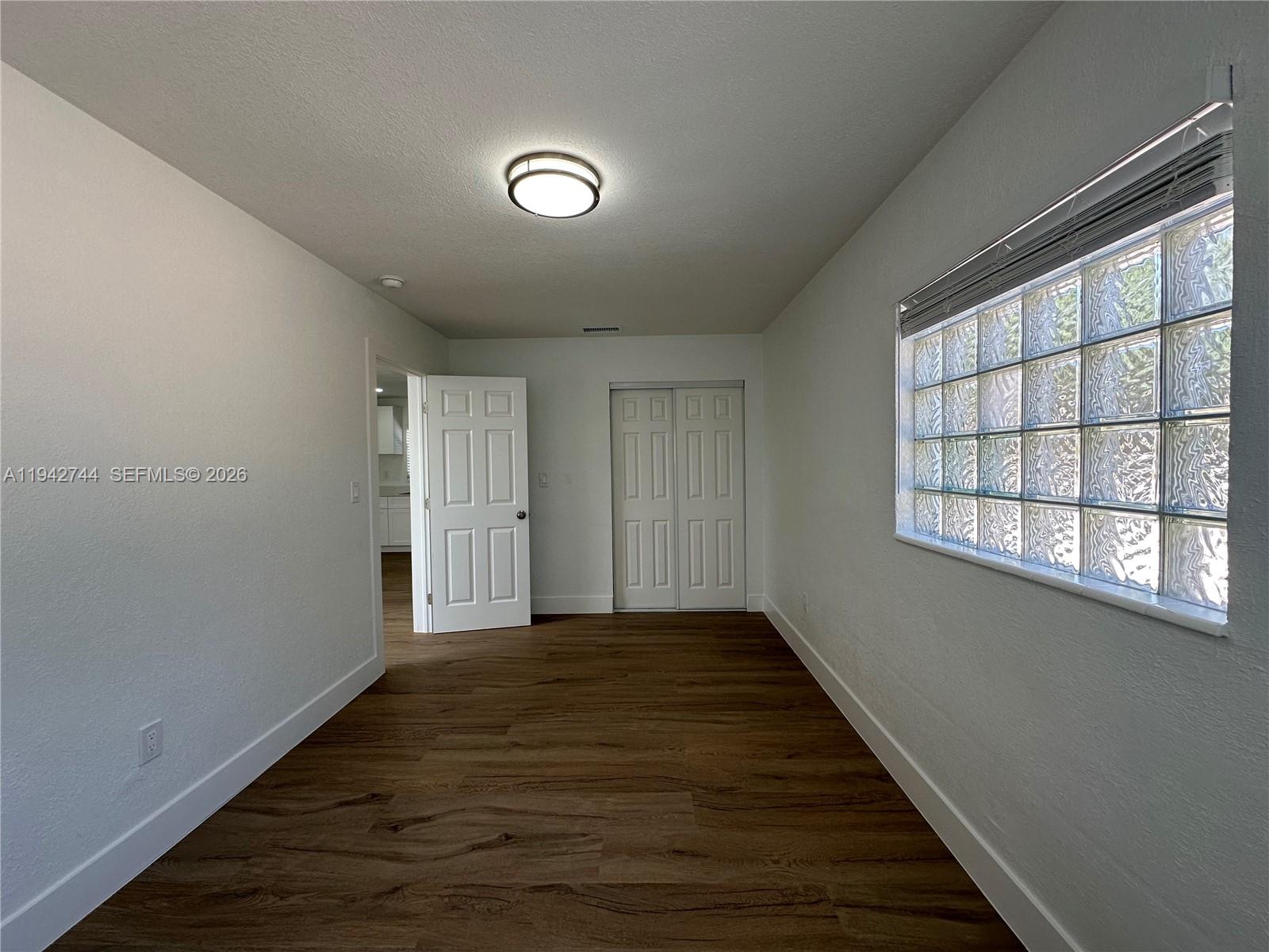 F A BARRETTS SUB OF W1/2 - Residential Lease